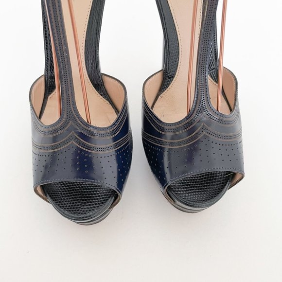 Fendi T-Strap Platform Sandal Navy Size 39 US 9 Blue Laser Cut Peep Toe Heel - Picture 3 of 13